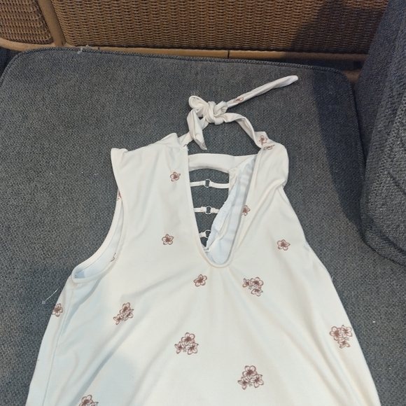 Dress - Picture 4 of 4